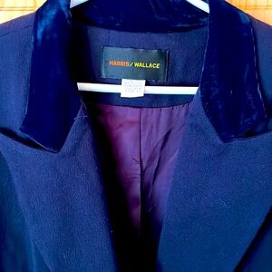 Harris/Wallace Navy Blue wool blazer with velvet collar. Size 12.